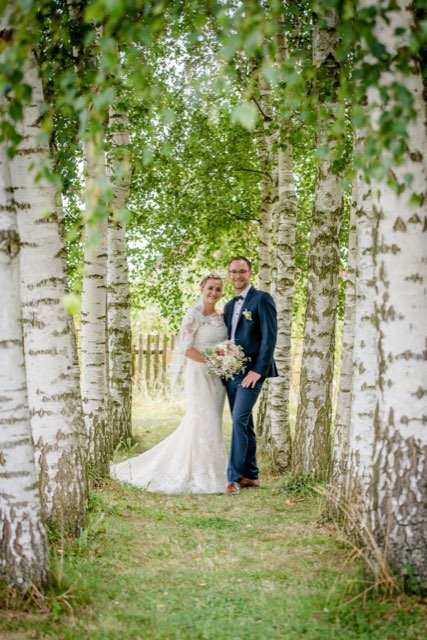 Hochzeitsportrait in der Birkenallee
